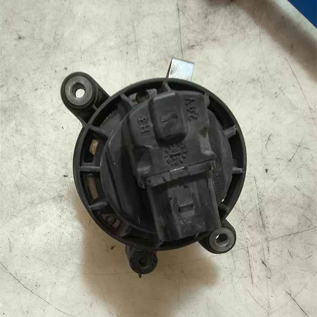 Proiettore fendinebbia sinistro