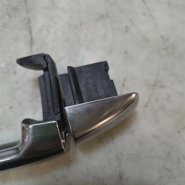 Maniglia porta anteriore destra primer