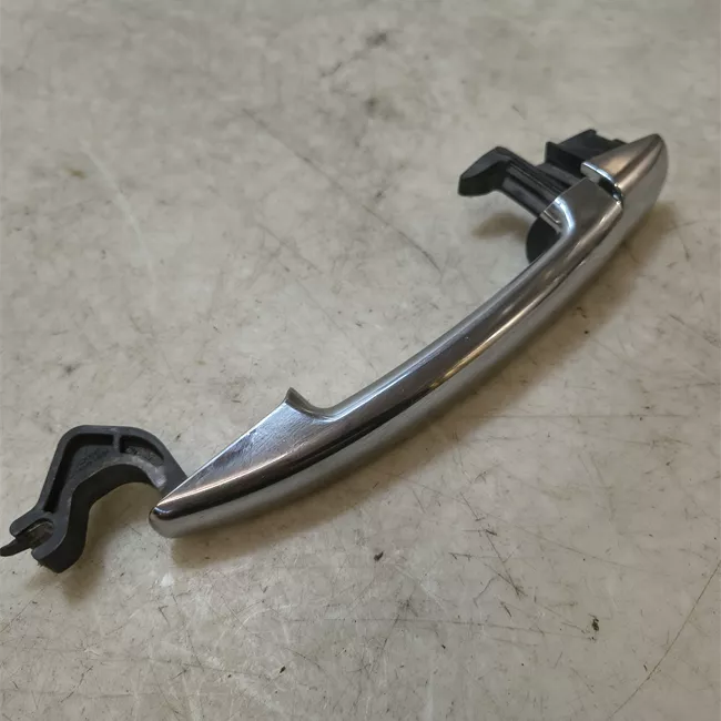 Maniglia porta posteriore sinistra primer