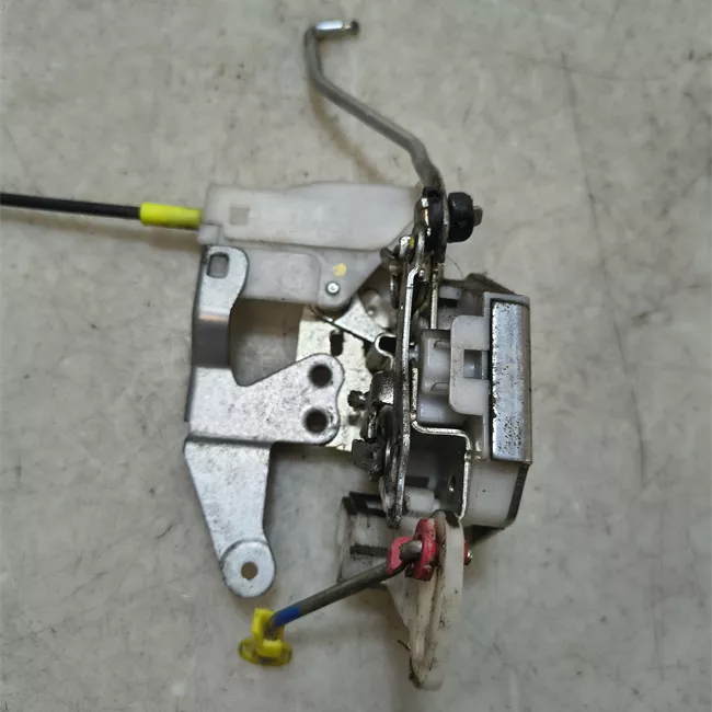 Serratura porta anteriore sinistra