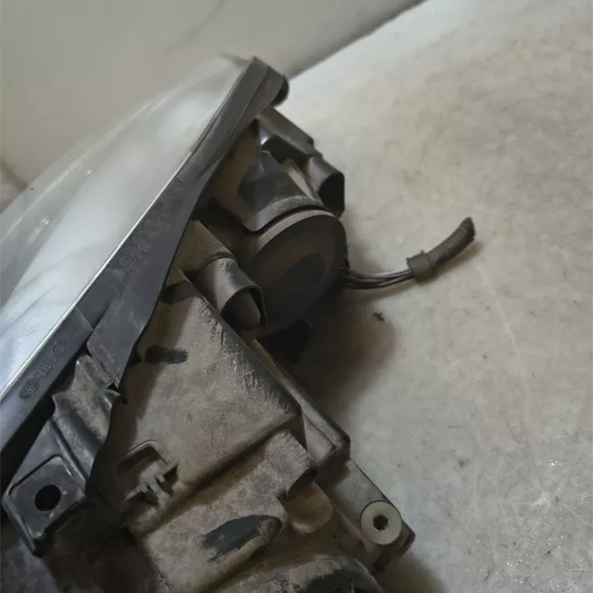 Proiettore sinistro AL cromato