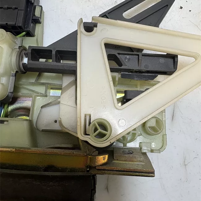 Serratura portello posteriore