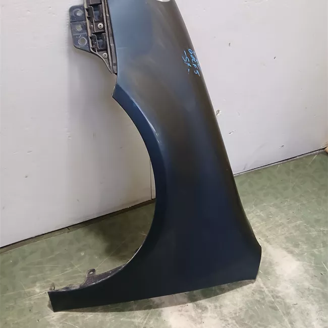 Parafango anteriore sinistro