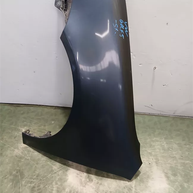 Parafango anteriore sinistro