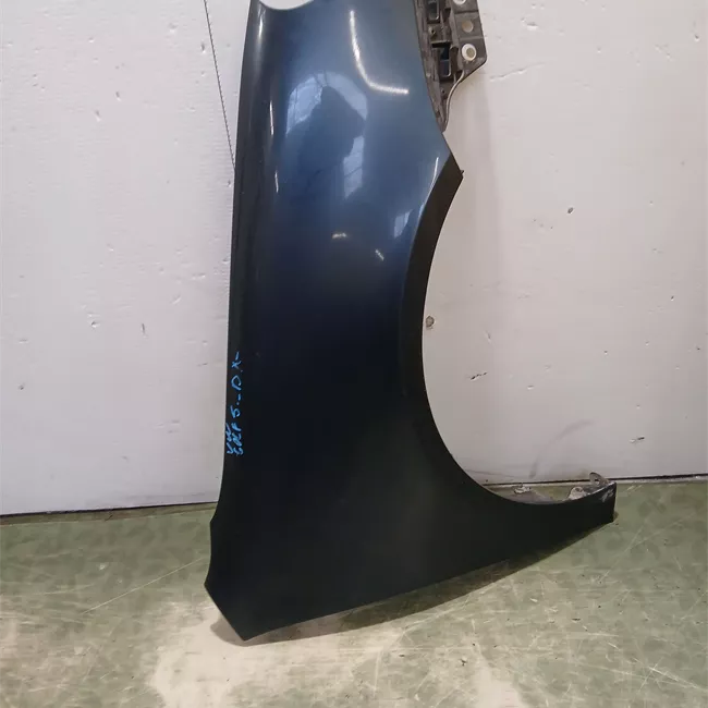 Parafango anteriore destro