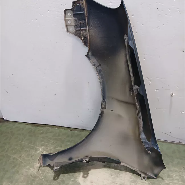 Parafango anteriore destro