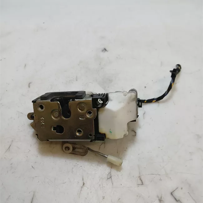 Serratura porta anteriore sinistra