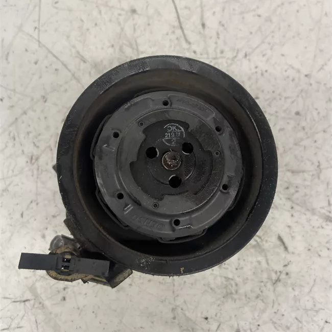 Compressore aria condizionata 02-03<