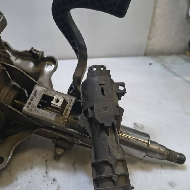 Servosterzo elettronico