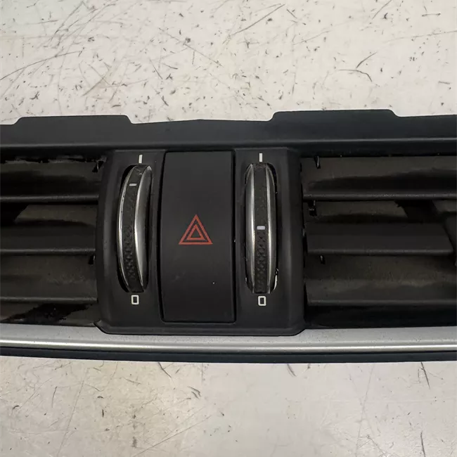 Bocchetta aria centrale cruscotto