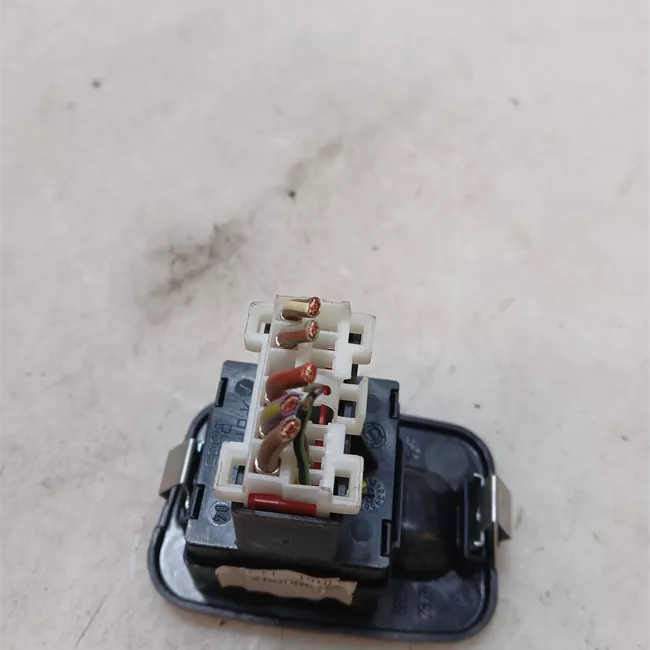 Blocco comandi alzacristalli e retrovisori esterno