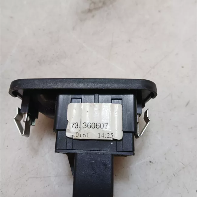 Blocco comandi alzacristalli e retrovisori esterno