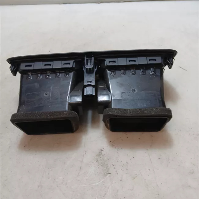 Bocchetta aria centrale cruscotto sinistra