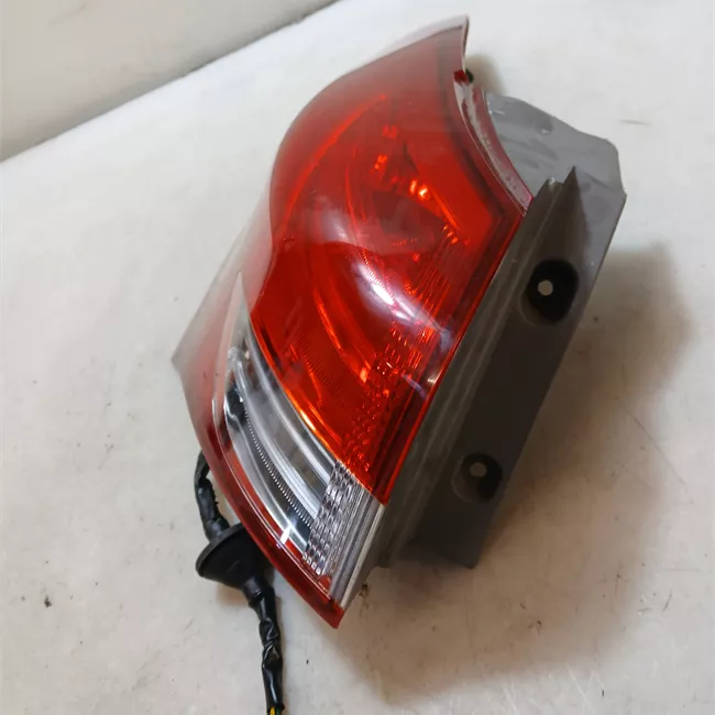 Fanale posteriore parte esterno destro