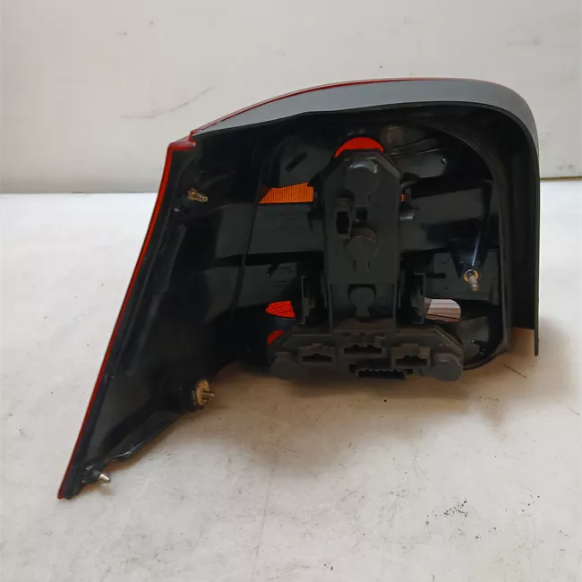 Fanale posteriore destro