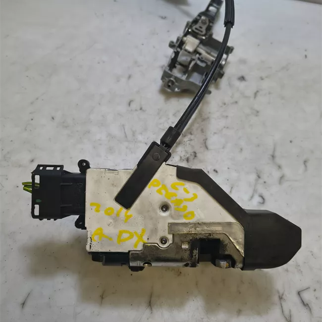 Serratura porta anteriore destra