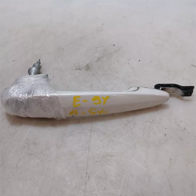 Maniglia porta anteriore sinistra