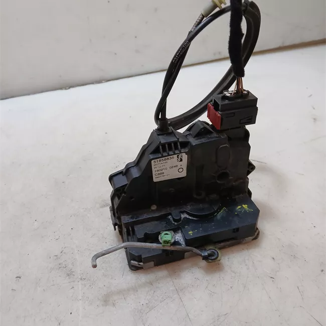 Serratura porta anteriore sinistra