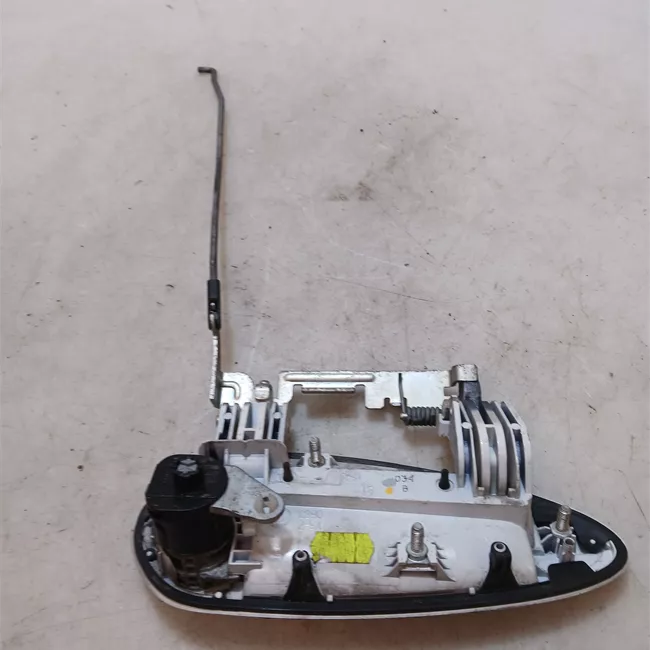 Maniglia porta anteriore sinistra