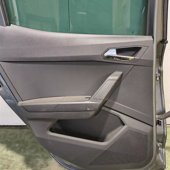 Porta posteriore sinistra con metà cerniere