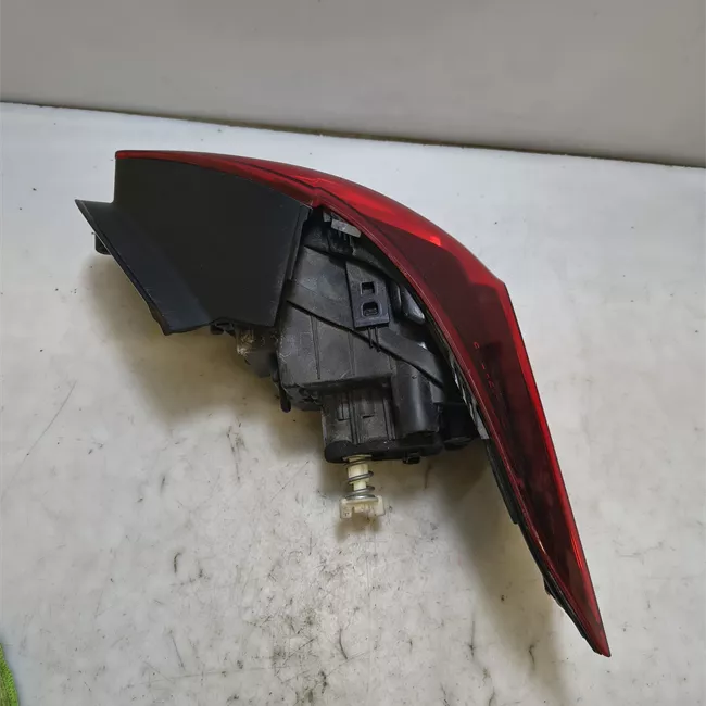 Fanale posteriore sinistro Led con retronebbia