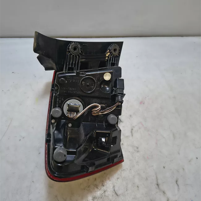 Fanale posteriore parte esterno destro Full led