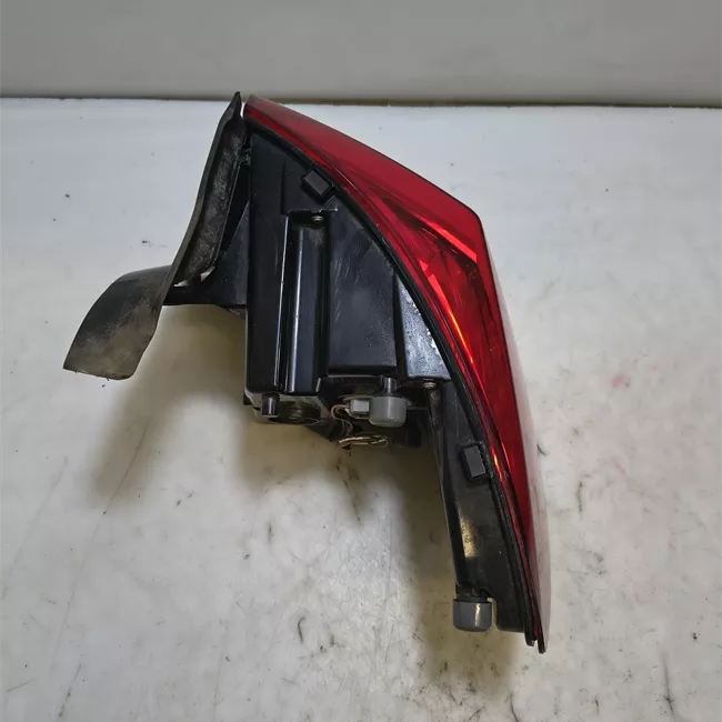 Fanale posteriore parte esterno sinistro Full led