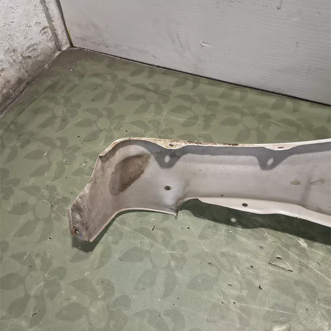 Parafango anteriore destro