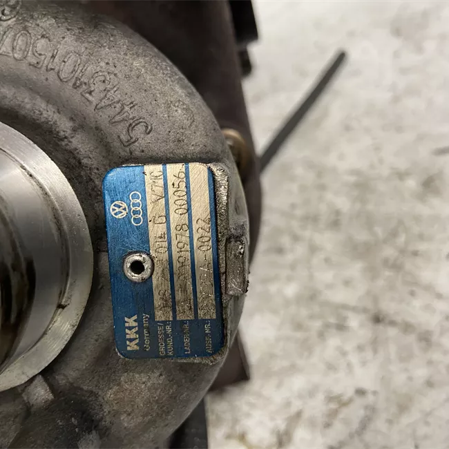 Turbocompressore con collettore scarico