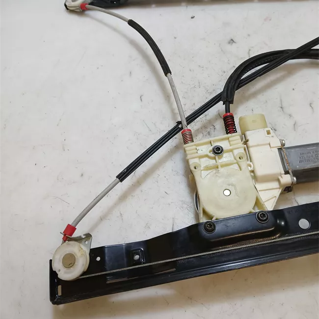 Alzacristallo elettrico porta anteriore sinistro