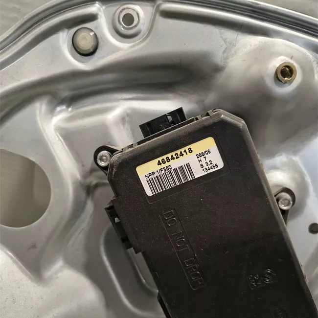 Alzacristallo elettrico porta anteriore destro