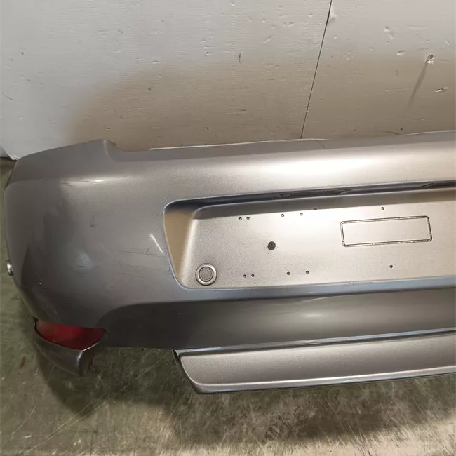 Paraurti posteriore con sensore parcheggio primer