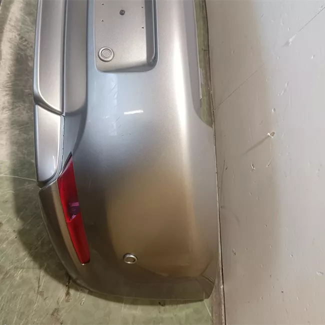 Paraurti posteriore con sensore parcheggio primer