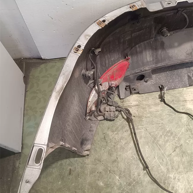 Paraurti posteriore con sensore parcheggio primer