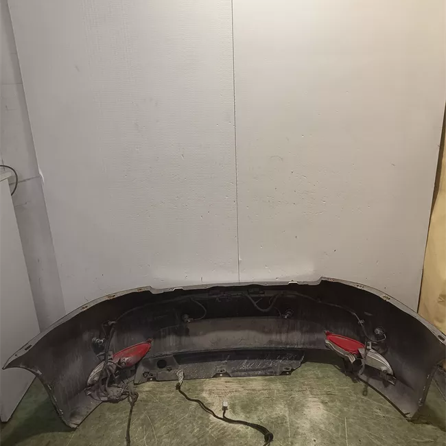 Paraurti posteriore con sensore parcheggio primer