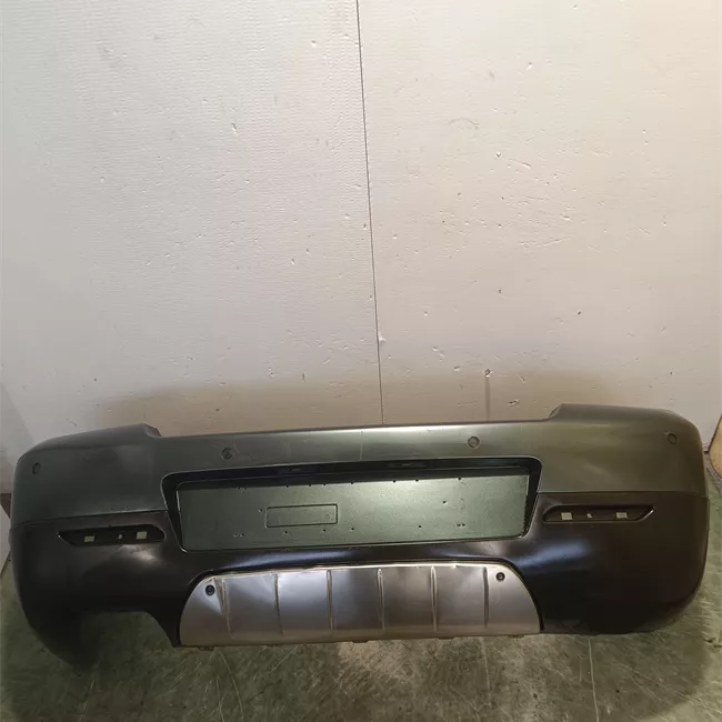 Paraurti posteriore con sensore parcheggio