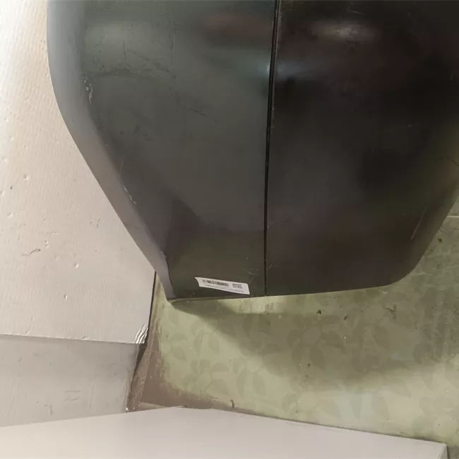 Paraurti posteriore con sensore parcheggio