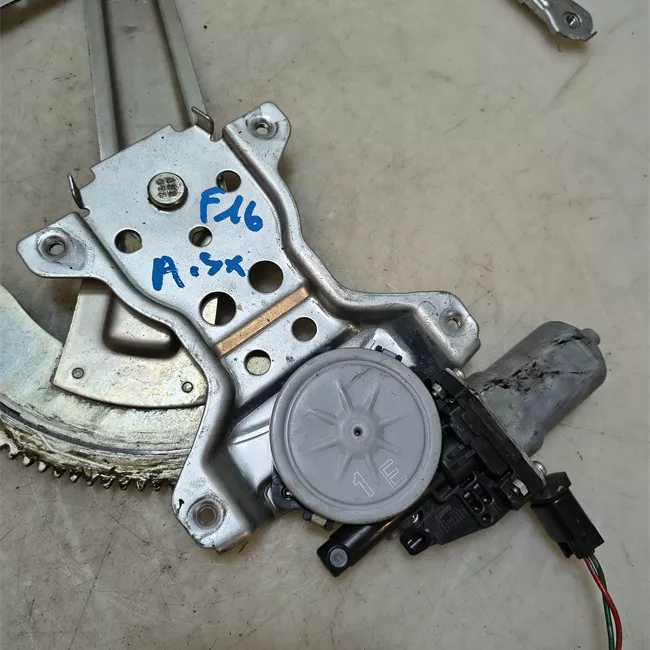 Alzacristallo elettrico porta anteriore sinistro