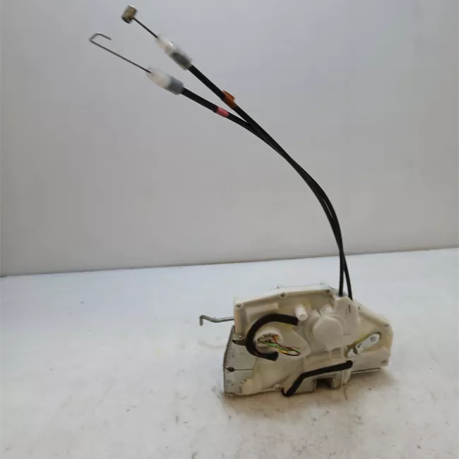 Serratura porta anteriore sinistra