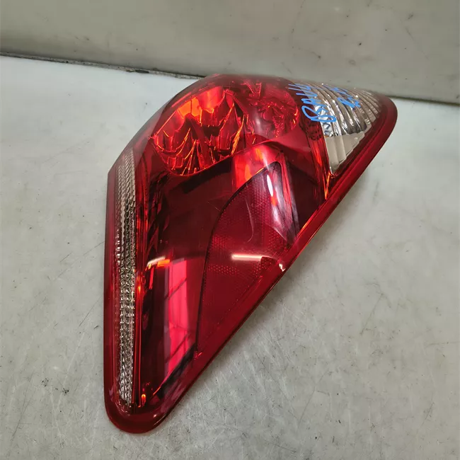 Fanale posteriore sinistro