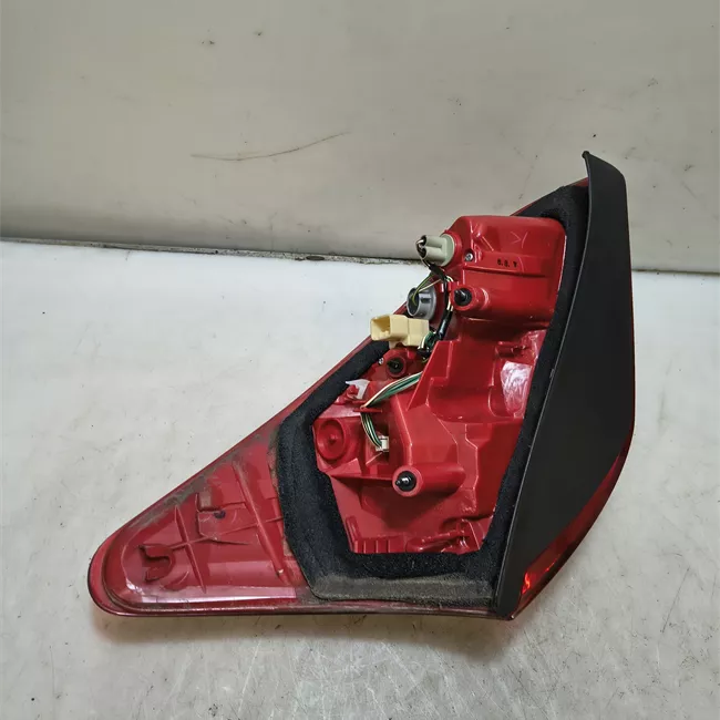 Fanale posteriore sinistro