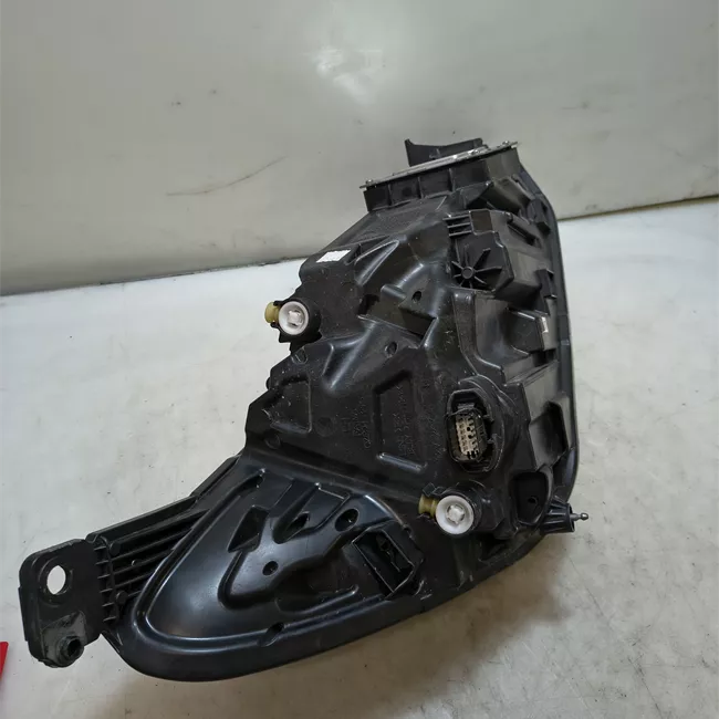 Proiettore sinistro Led dinamico, con cornice nera