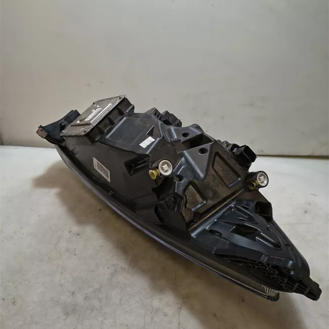 Proiettore sinistro Led dinamico, con cornice nera