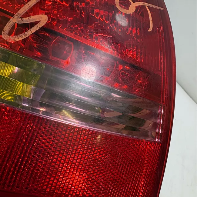 Fanale posteriore parte esterno sinistro