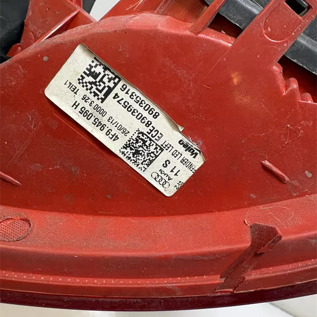 Fanale posteriore parte esterno sinistro