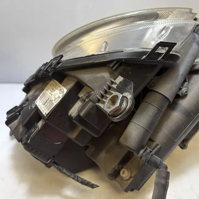 Proiettore sinistro Xeno