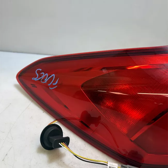 Fanale posteriore parte esterno sinistro Led