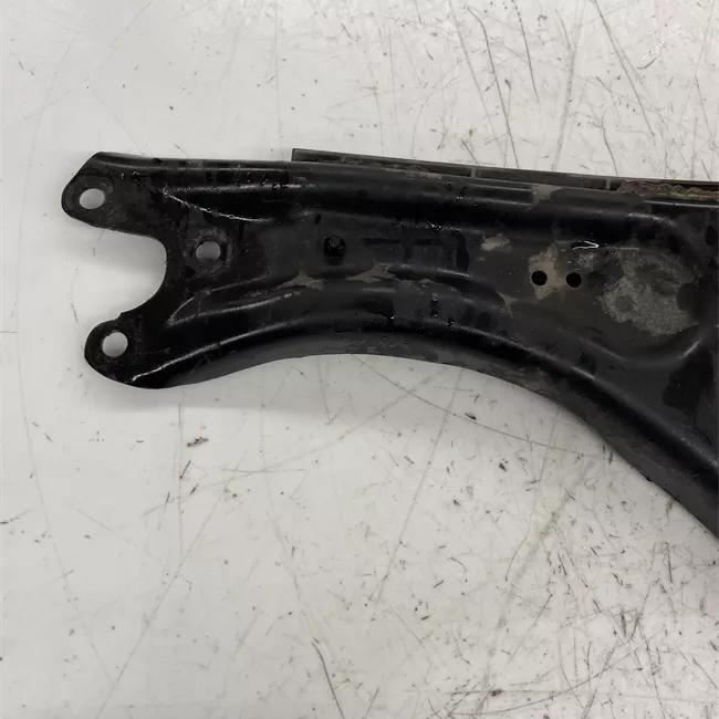 Braccio oscillante sospensione anteriore sinistro