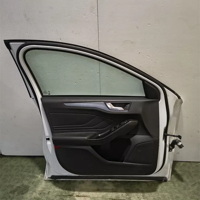 Porta anteriore sinistra