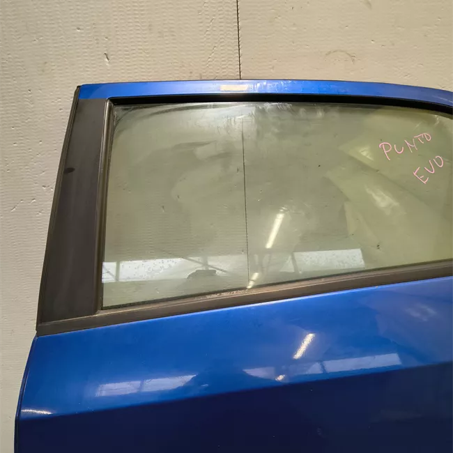 Porta posteriore sinistra